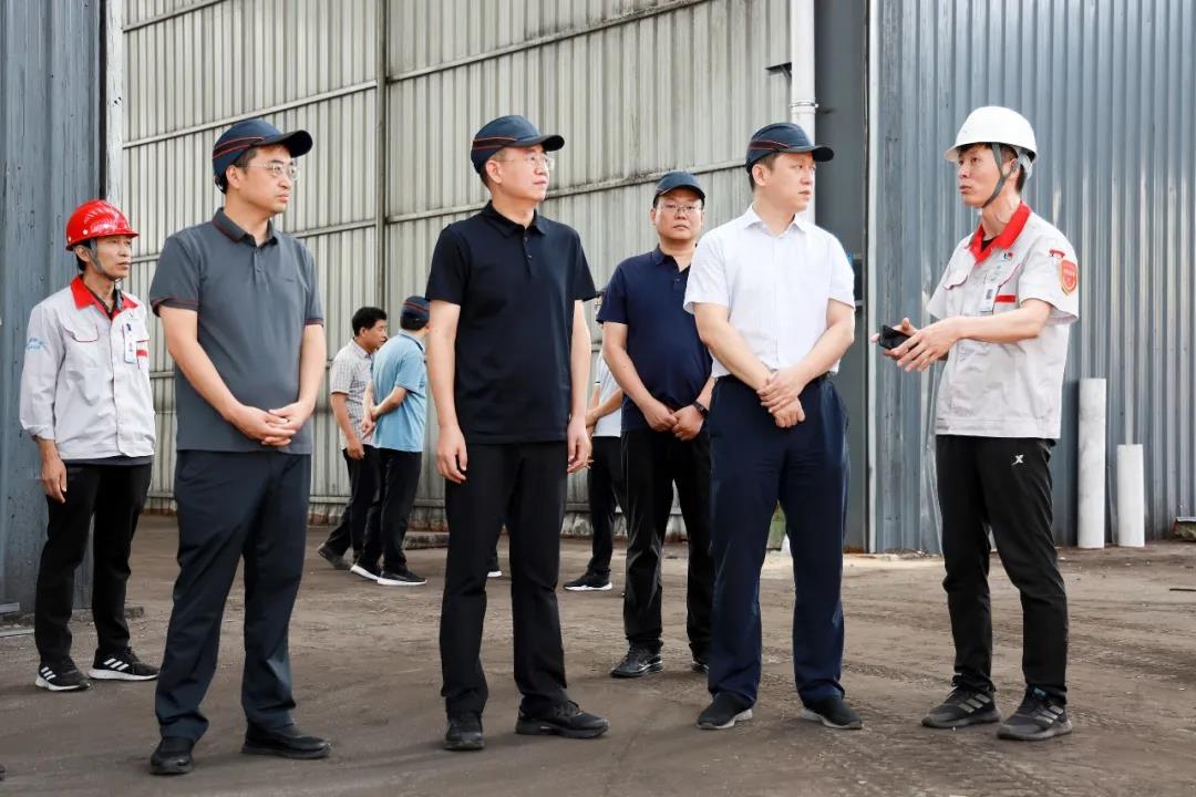 市委常委、副市長、翼城縣委書記王淵到華翔（翼城）新材料科技園現(xiàn)場辦公